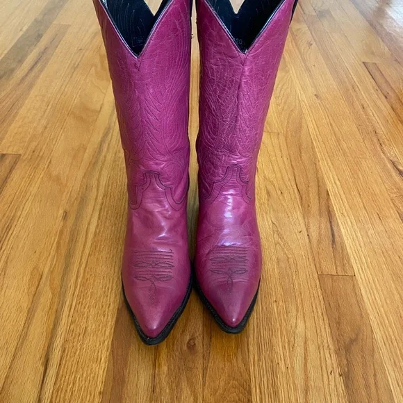 SUPER RARE RASPBERRY PINK COWBOY BOOTS - Picture 4 of 12